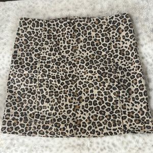 Leopard skirt